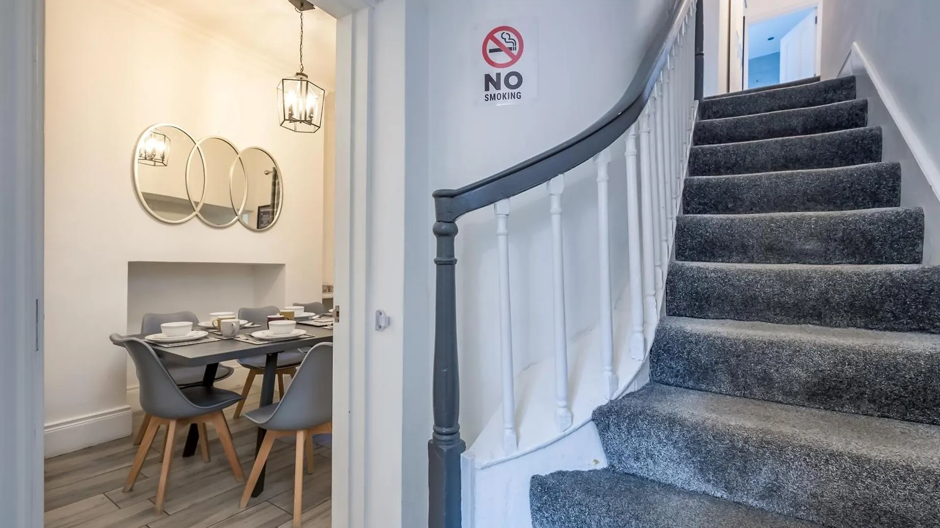 Holiday home Staybynumbers - City Centre Victorian Townhouse Belfast