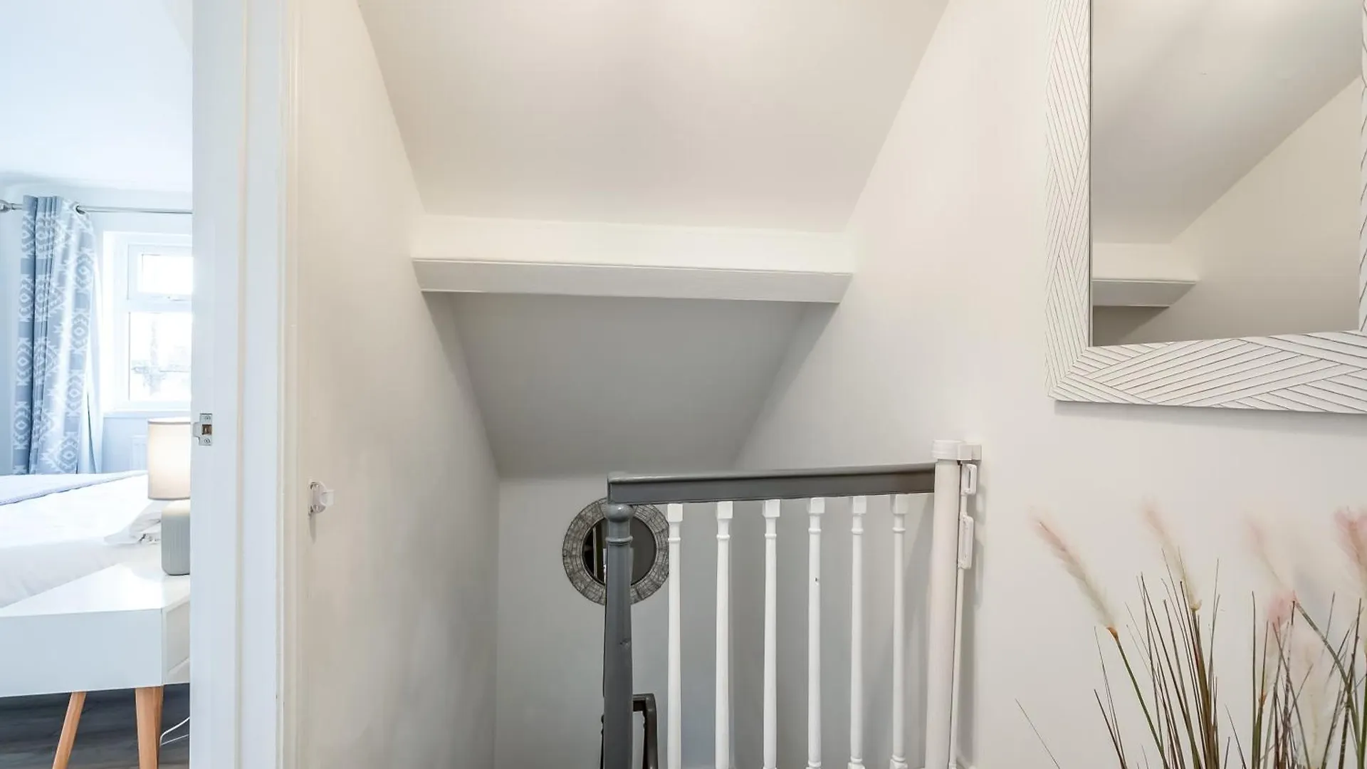 Staybynumbers - City Centre Victorian Townhouse Belfast United Kingdom