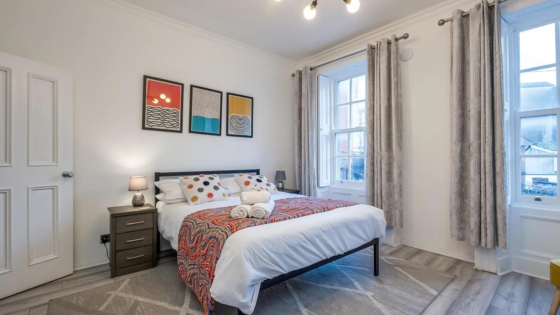 Staybynumbers - City Centre Victorian Townhouse Belfast 0*,