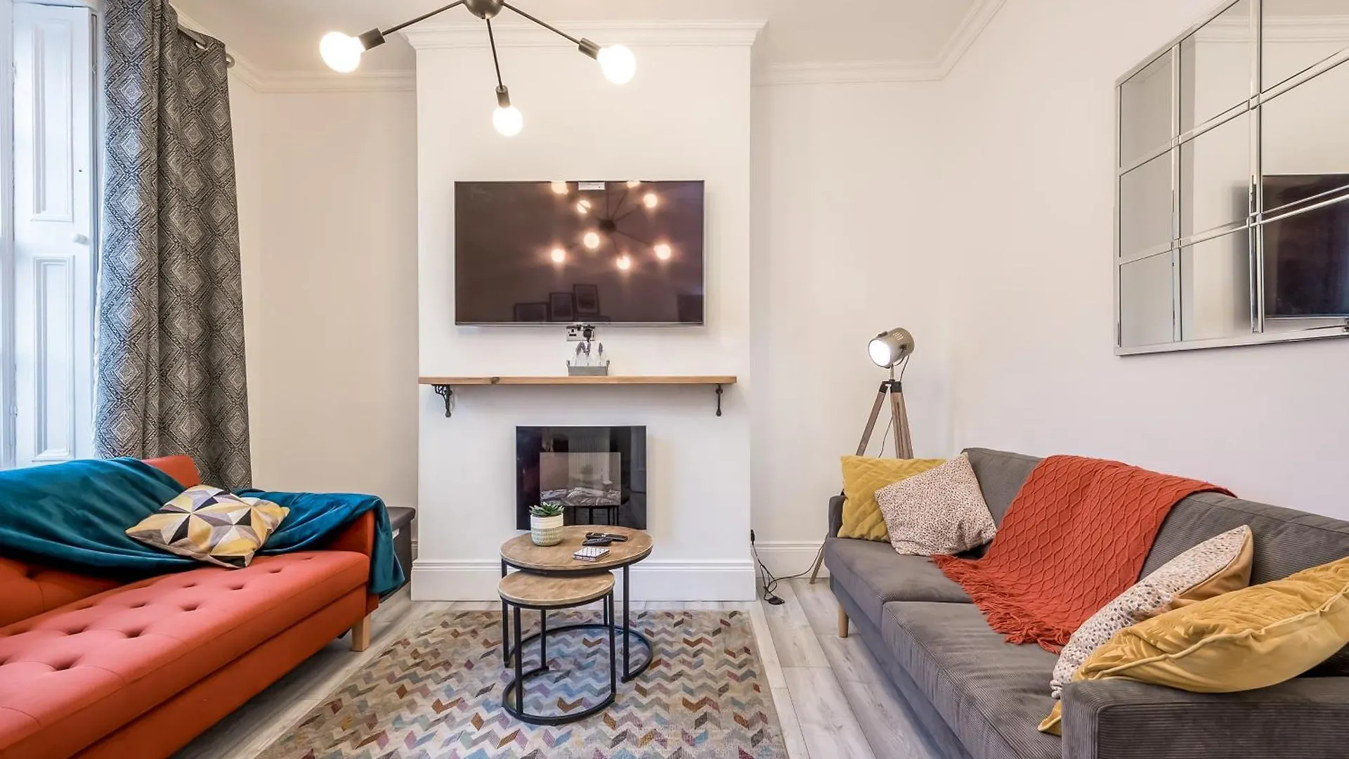 Staybynumbers - City Centre Victorian Townhouse Belfast 0*,  Royaume-Uni