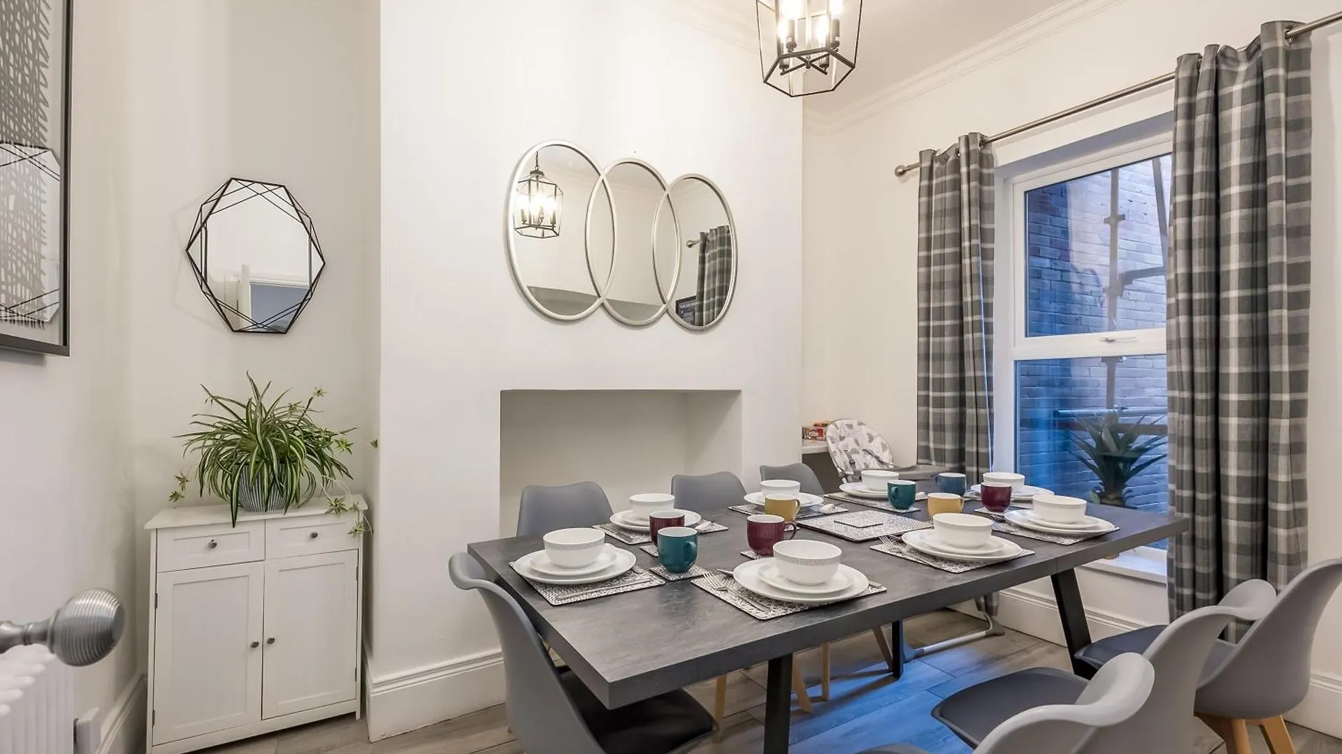 Hébergement de vacances Staybynumbers - City Centre Victorian Townhouse Belfast